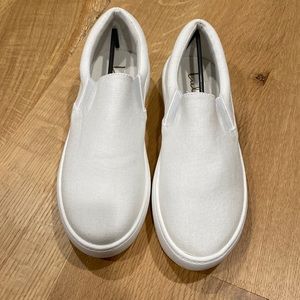 Lulus white canvas sneaker/shoe